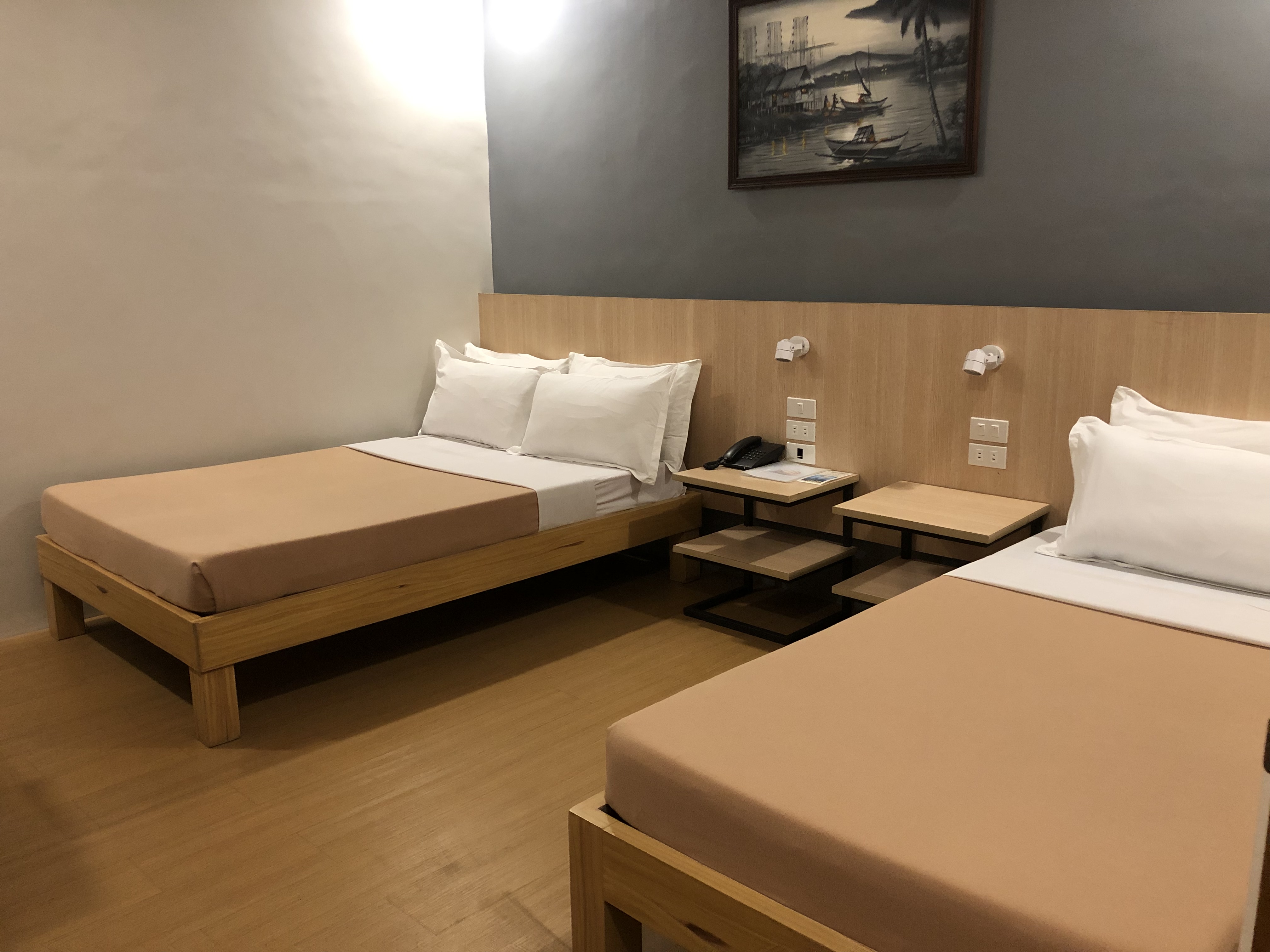 Family Room - Image 5